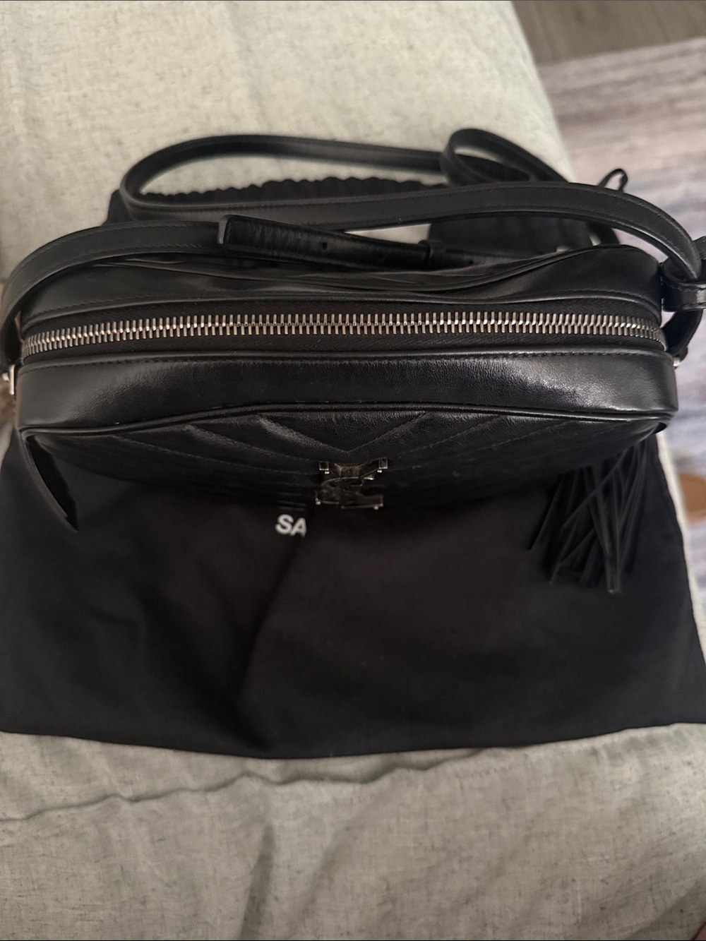 Saint Laurent Black Quilted Chevron Leather Camera Bag with YSL Logo - Picture 4 of 10